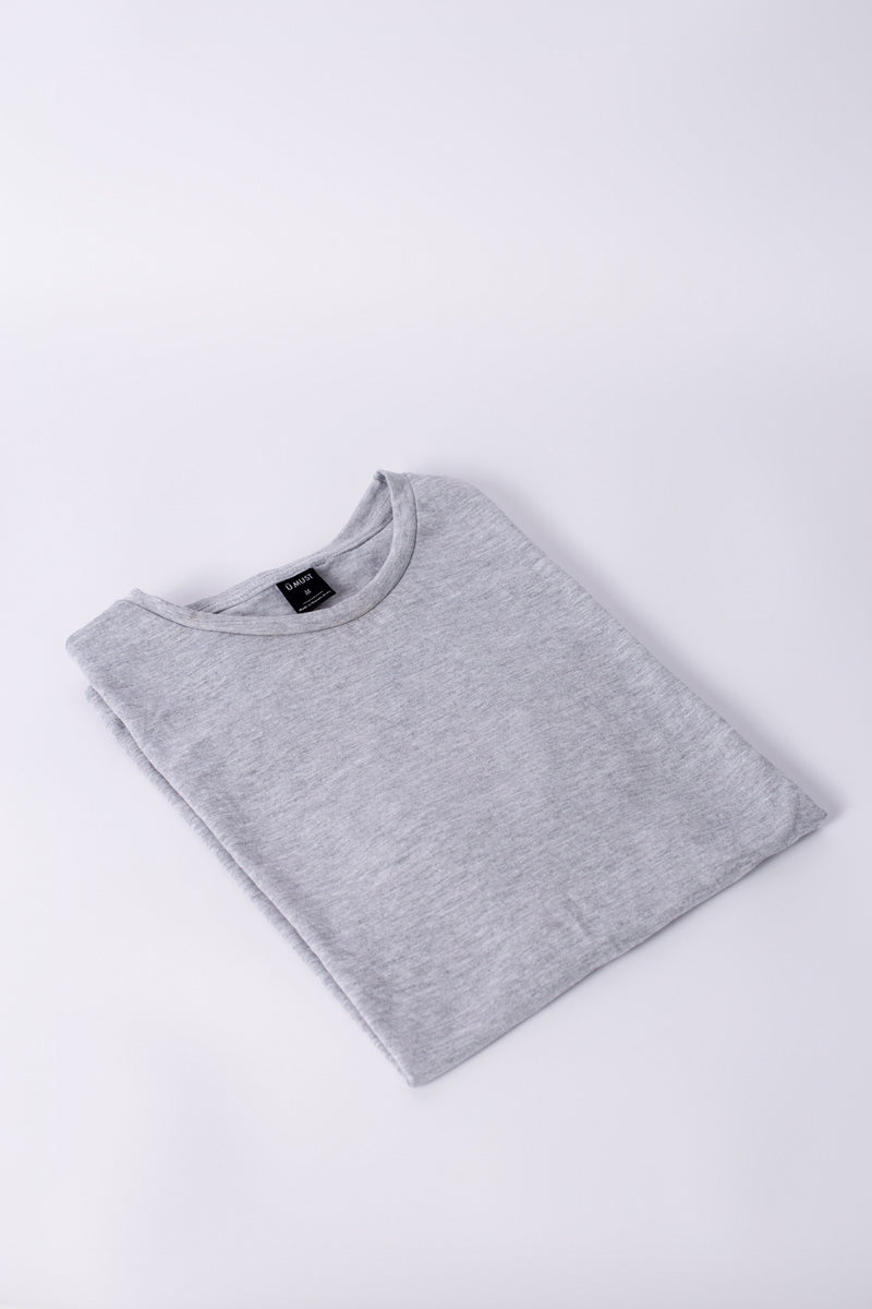 Remera Essential Gris