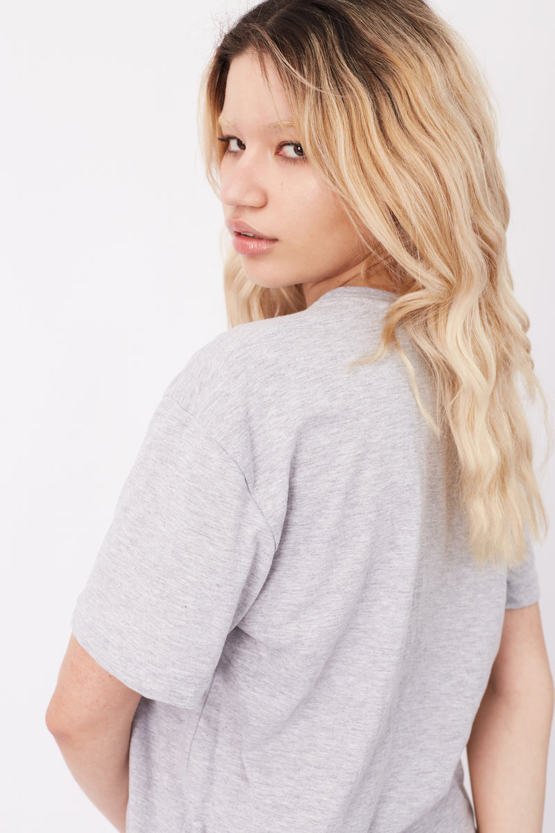 Remera Essential Gris