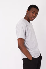 Remera Essential Gris